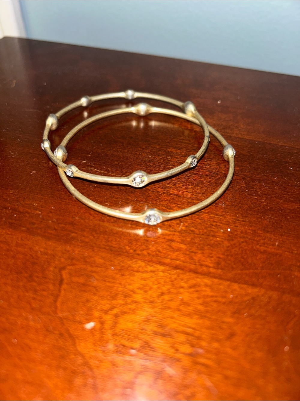 ✳️Lia Sophia Gold-Tone Crystal Accent Bangle Set✳️